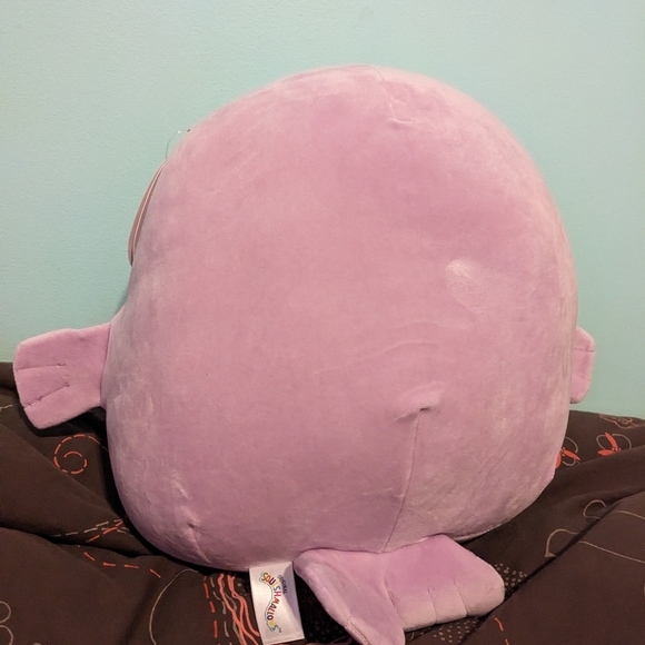 Winnie the walrus squishmallow - Picture 2 of 3